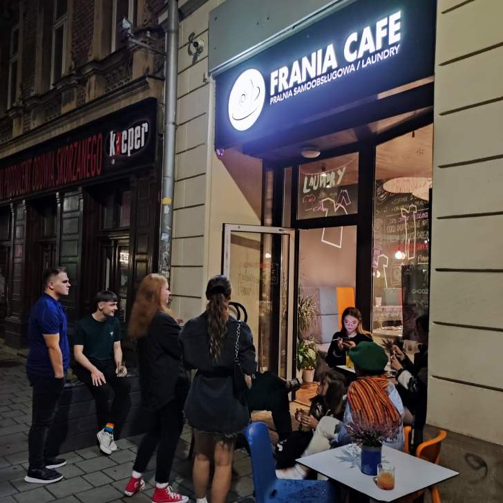 Wejście do Frania Cafe